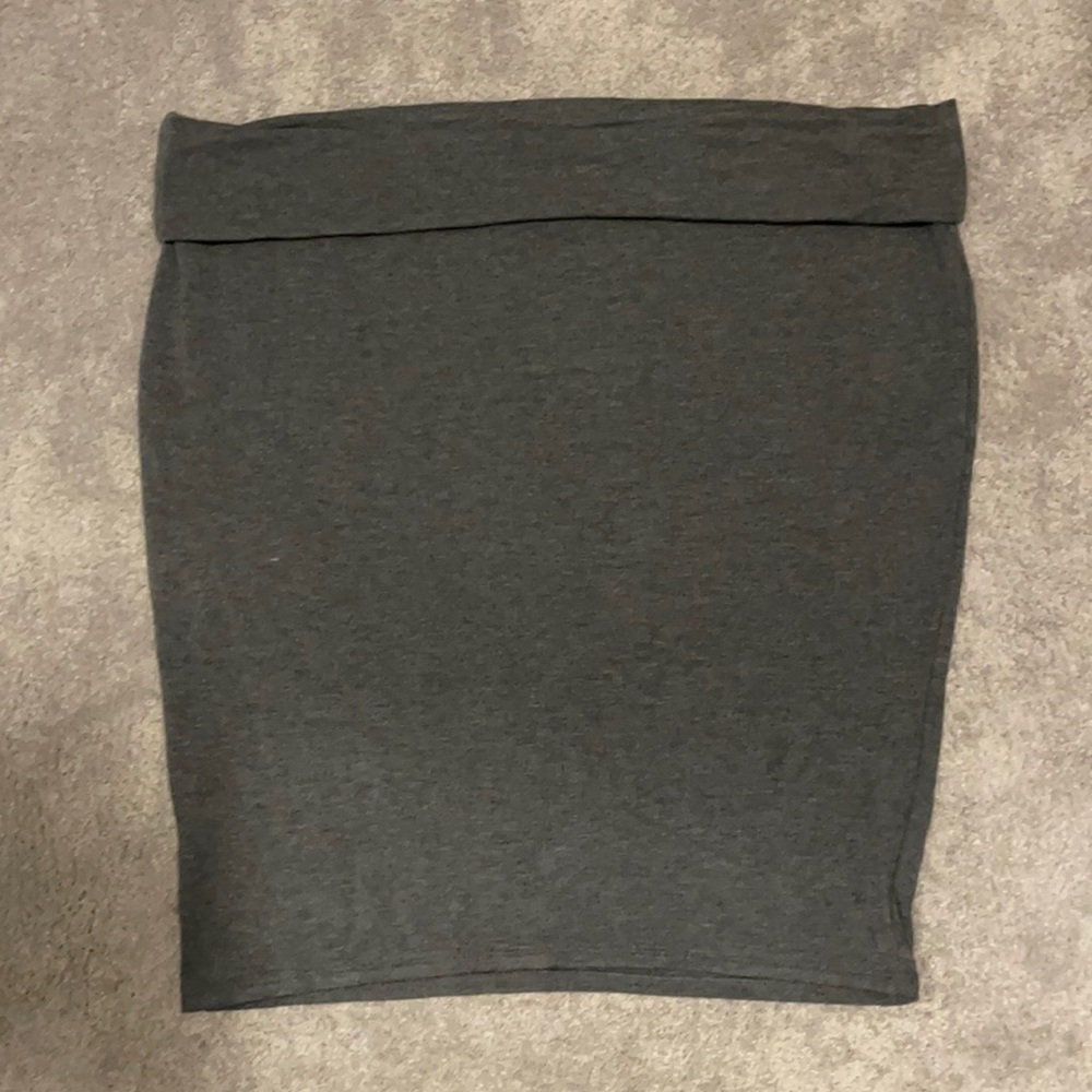 Torrid size 1 grey knit pencil skirt!